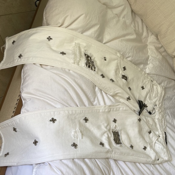 NWT sz 25 Blank NYC embellished white jean - Picture 3 of 3